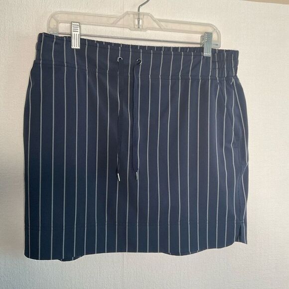 Athleta Womens Stripe Midtown Skort Size 12 Pinstripe Pockets Drawstring Waist - Picture 2 of 11